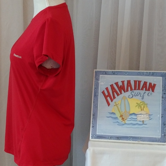 NWOT Reebok Play Dry Athletic Shirt. Size L - Picture 5 of 9